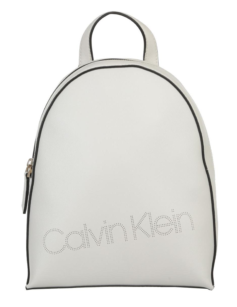 Mochila Calvin Klein blanca efecto piel Liverpool.com.mx
