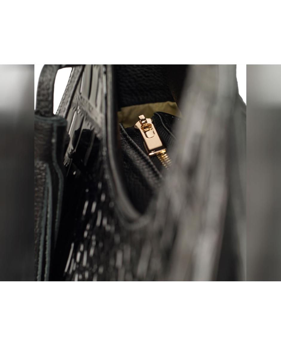 Bolsa tote Elisa piel charol negro textura cocodrilo 2