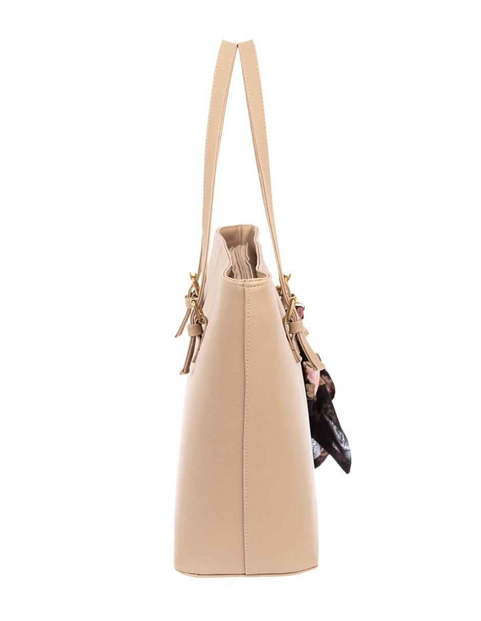 Bolsa tote con mascada colgante 7