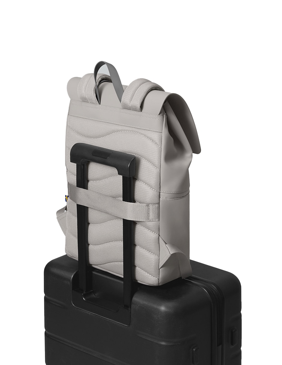 Mochila con portalaptop Spläsh impermeable para mujer 4
