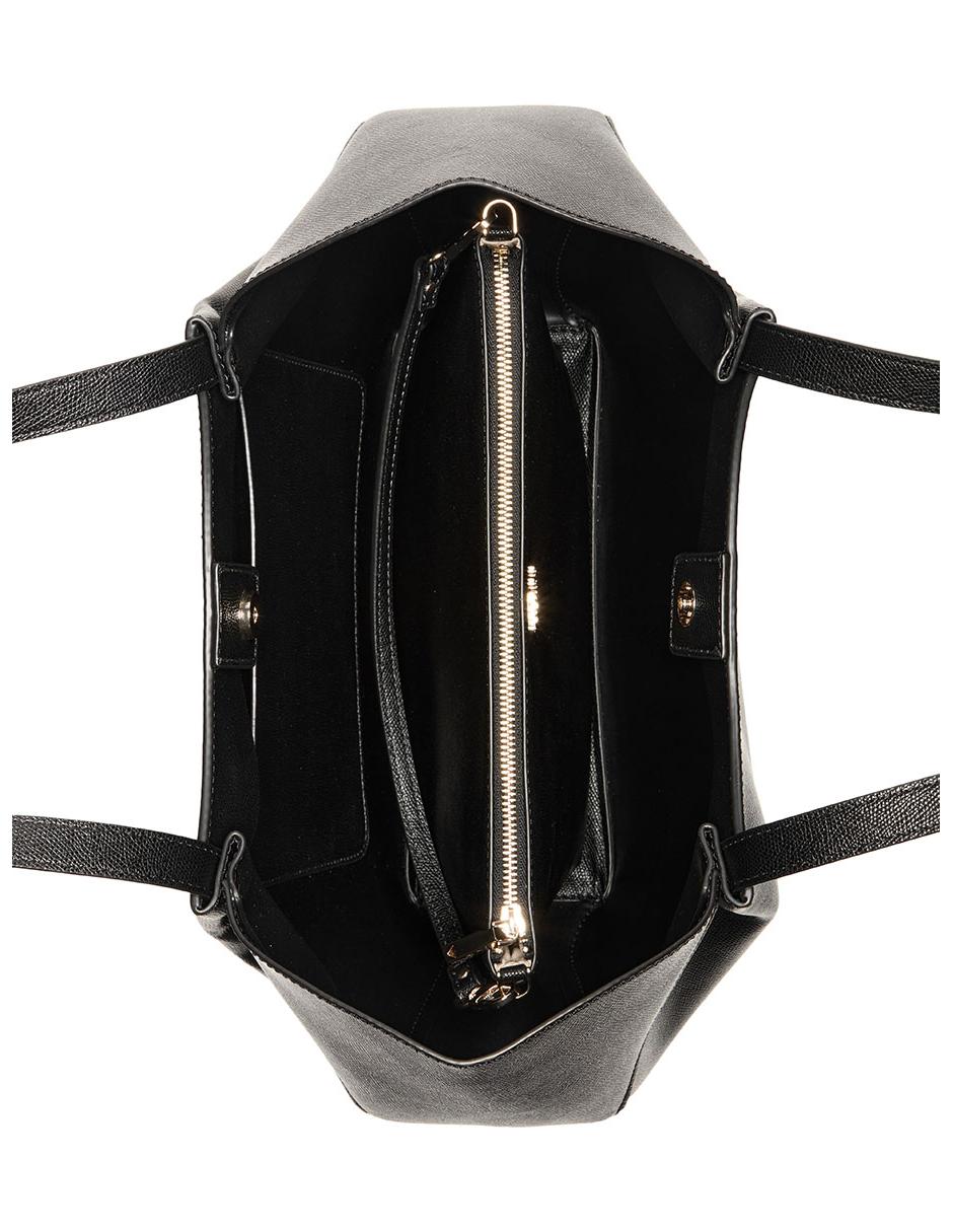 TOTE GUESS, NEGRO
