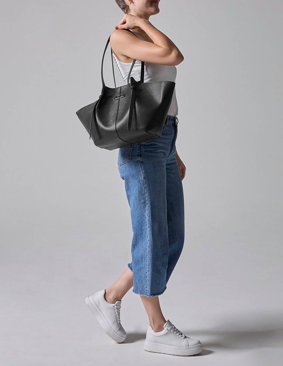SATCHEL WESTIES, NEGRO