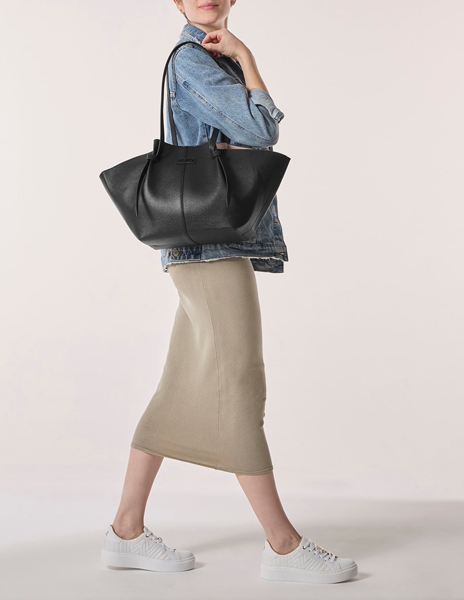 SATCHEL WESTIES, NEGRO