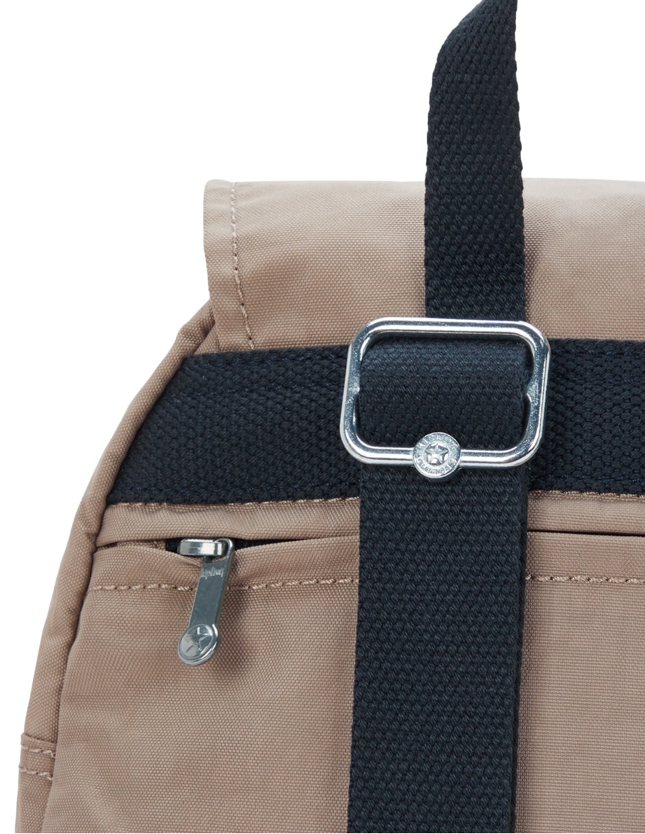 Mochila casual 4