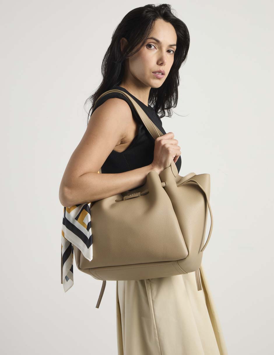 Bolsa bucket para mujer 6